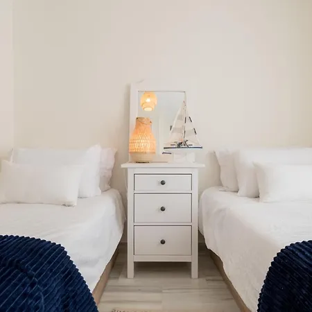 Coastal Chic Centro