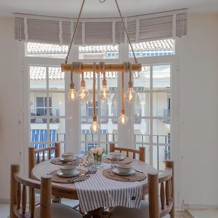 Apartment Coastal Chic Centro Estepona