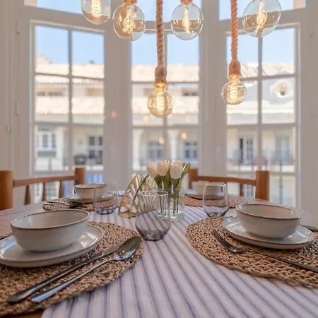 Coastal Chic Centro *