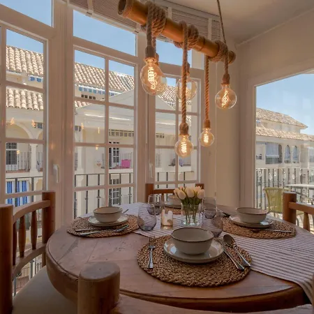 Coastal Chic Centro אסטפונה