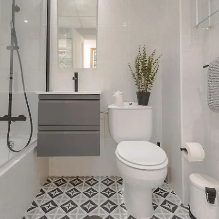 Coastal Chic Centro אסטפונה