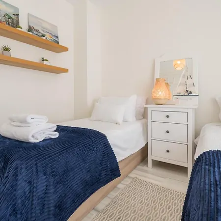 Coastal Chic Centro Apartament
