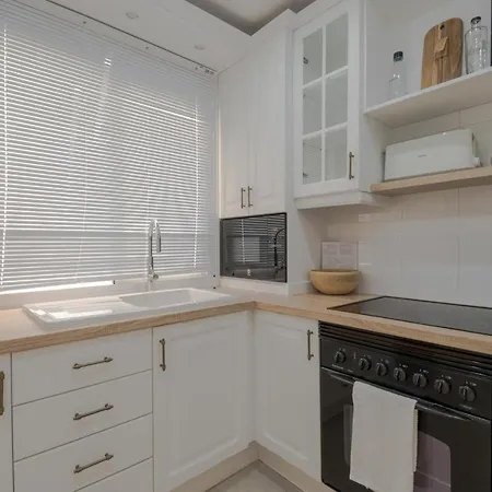 Coastal Chic Centro Apartament Estepona